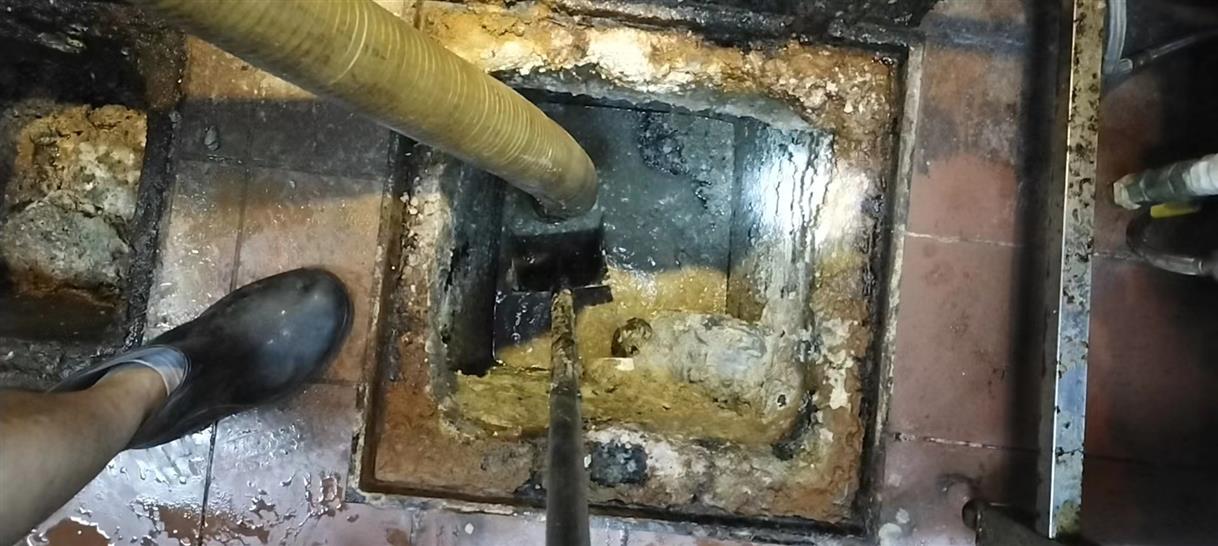 修文污水池清理一般都有毒气，怎么预防中毒呢？