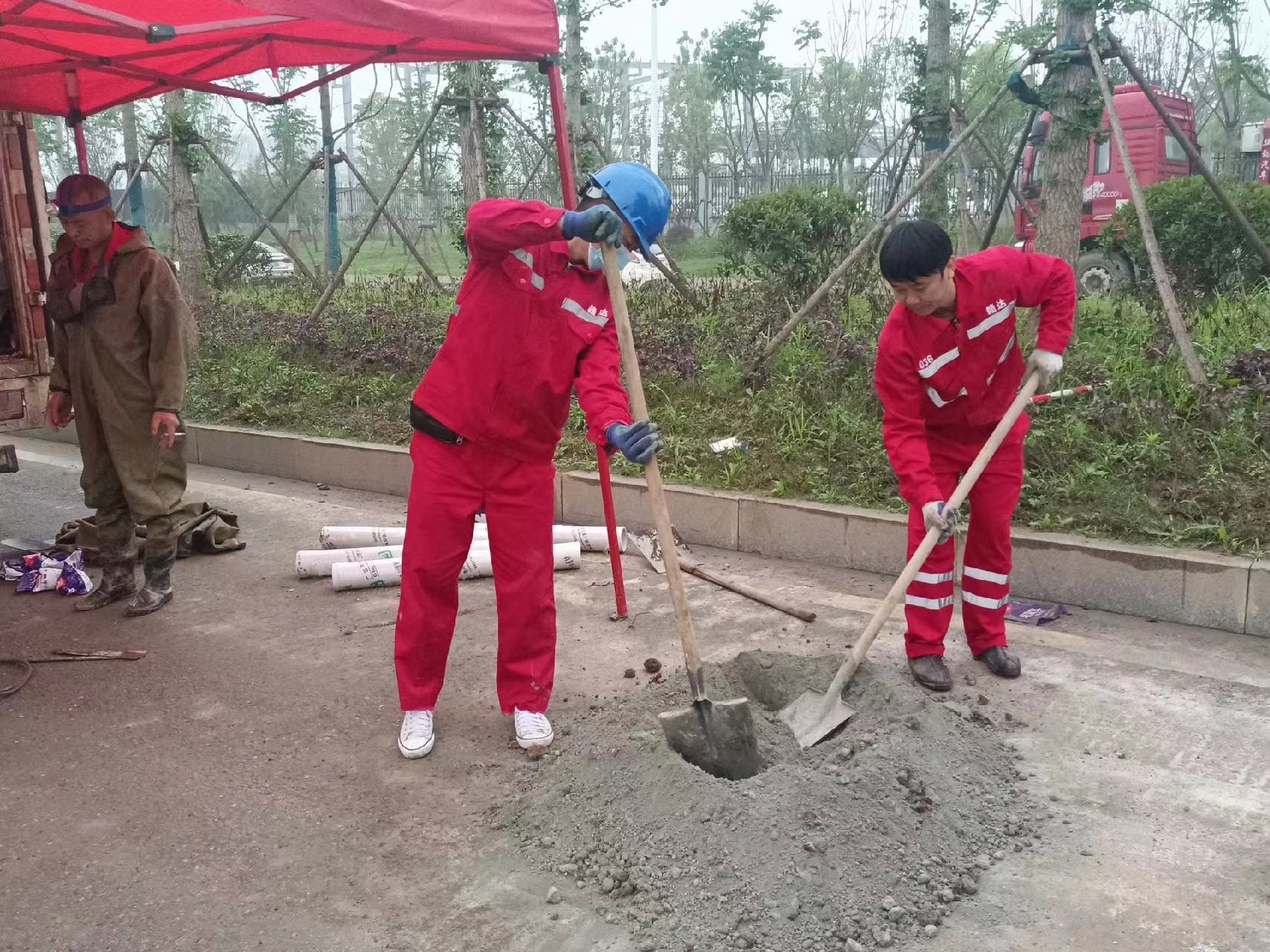 修文管道疏通哪家好】及时进行市政管道清淤